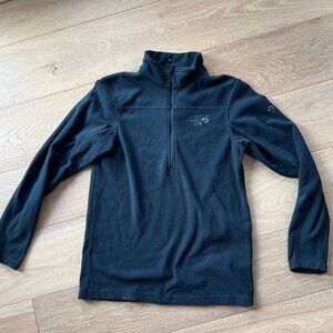 Mountain Hardware Black half zip fleece